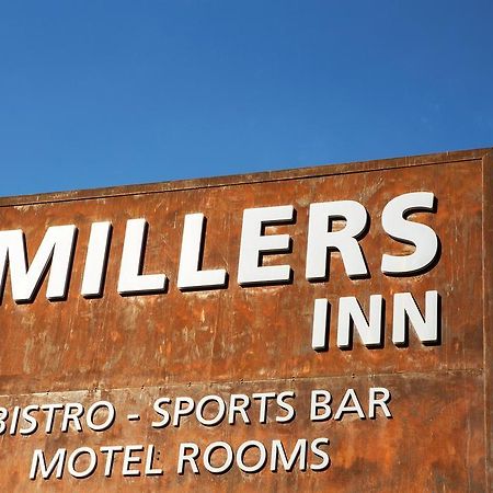 Nightcap At Millers Inn Altona Buitenkant foto